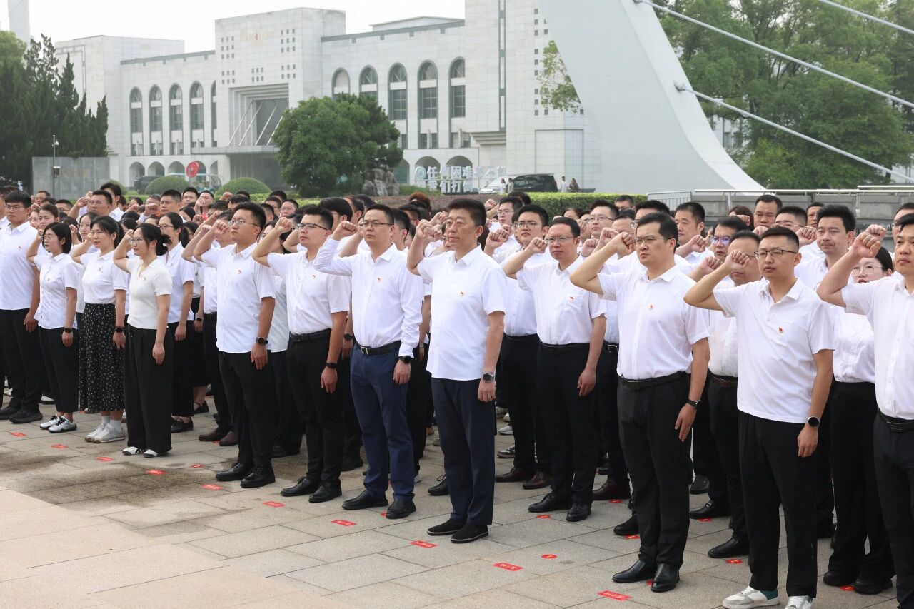 表彰先进淬党性 红歌扬志启新局|九游j9官方网站_九游（中国）
庆祝中国共产党成立105周年